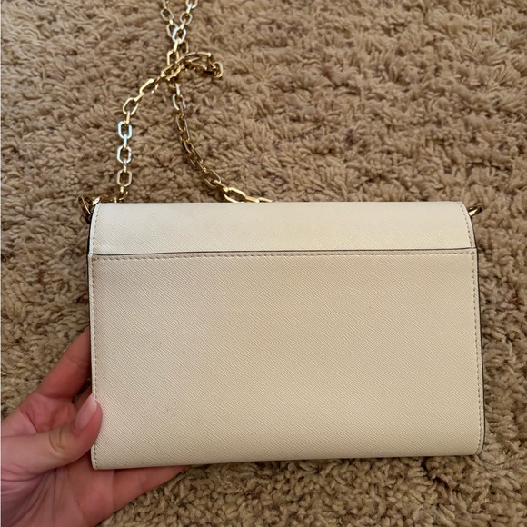 Tory Burch | Emerson Chain Wallet Crossbody - Picture 4 of 6
